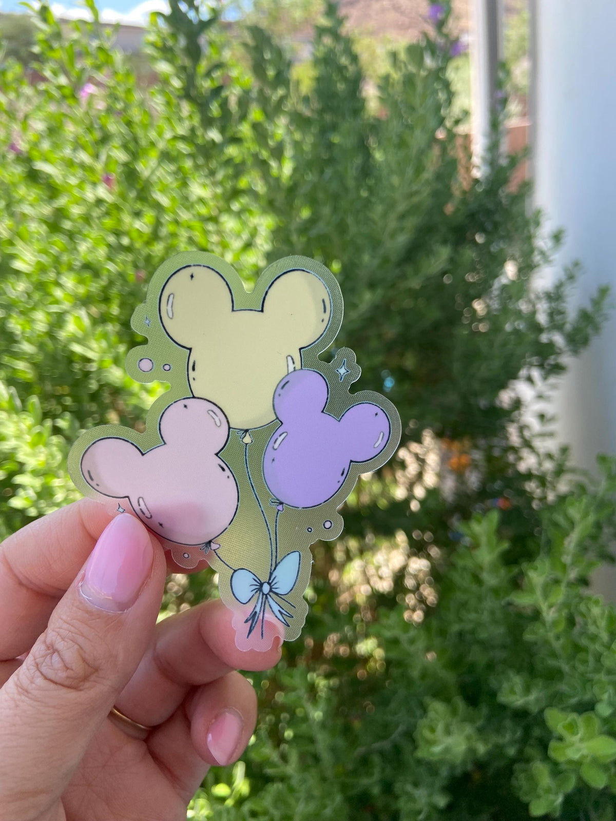 Mickey balloon sticker